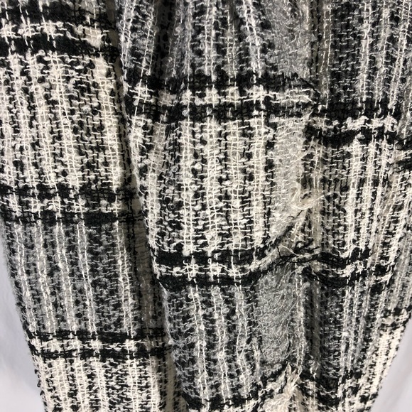 Gray and Black Loose Knit Acrylic Infinity Scarf - Picture 4 of 8